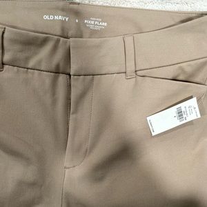 Old navy size 8 high rise pixie flare